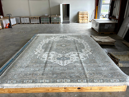 Simara 10x14 Gray and Cream Hand-Knotted Serapi Rug