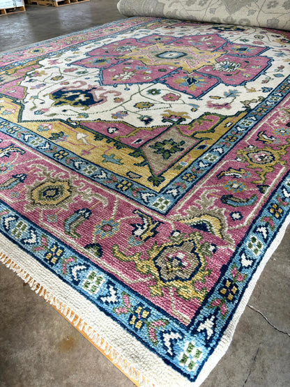 Nasalet 9x12 Dark Pink and IVory Hand-Knotted Serapi Rug