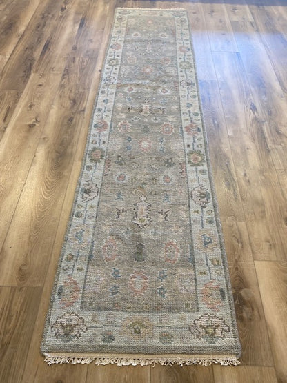 Caballo 2.5x10 Hand-Knotted Grey Oushak Runner