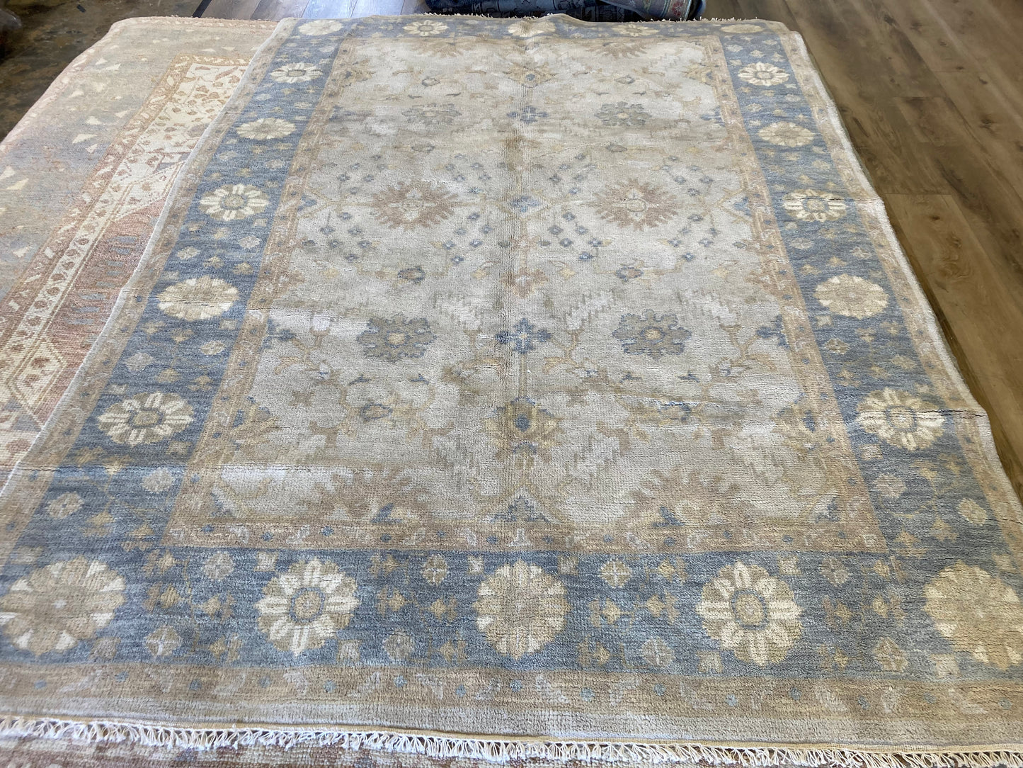 Rita Oushak 6x9 Hand-knotted Rug